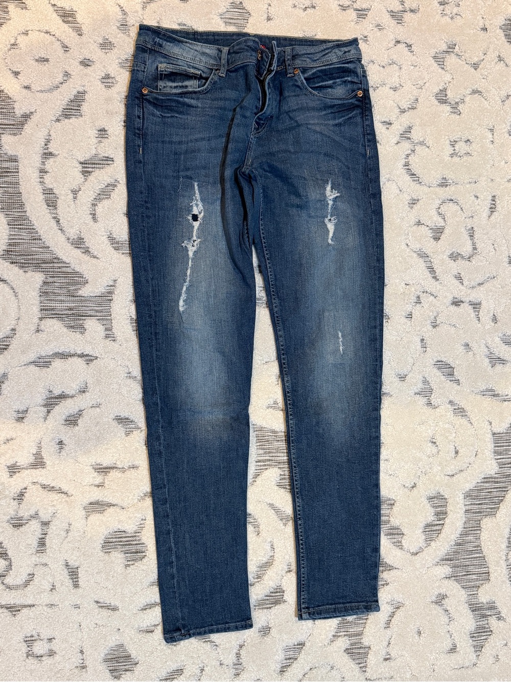 Women’s Distressed Slim Divided Jeans by H&M- Dark Blue Size 8 EUC